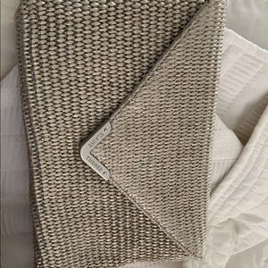 Elaine Turner clutch